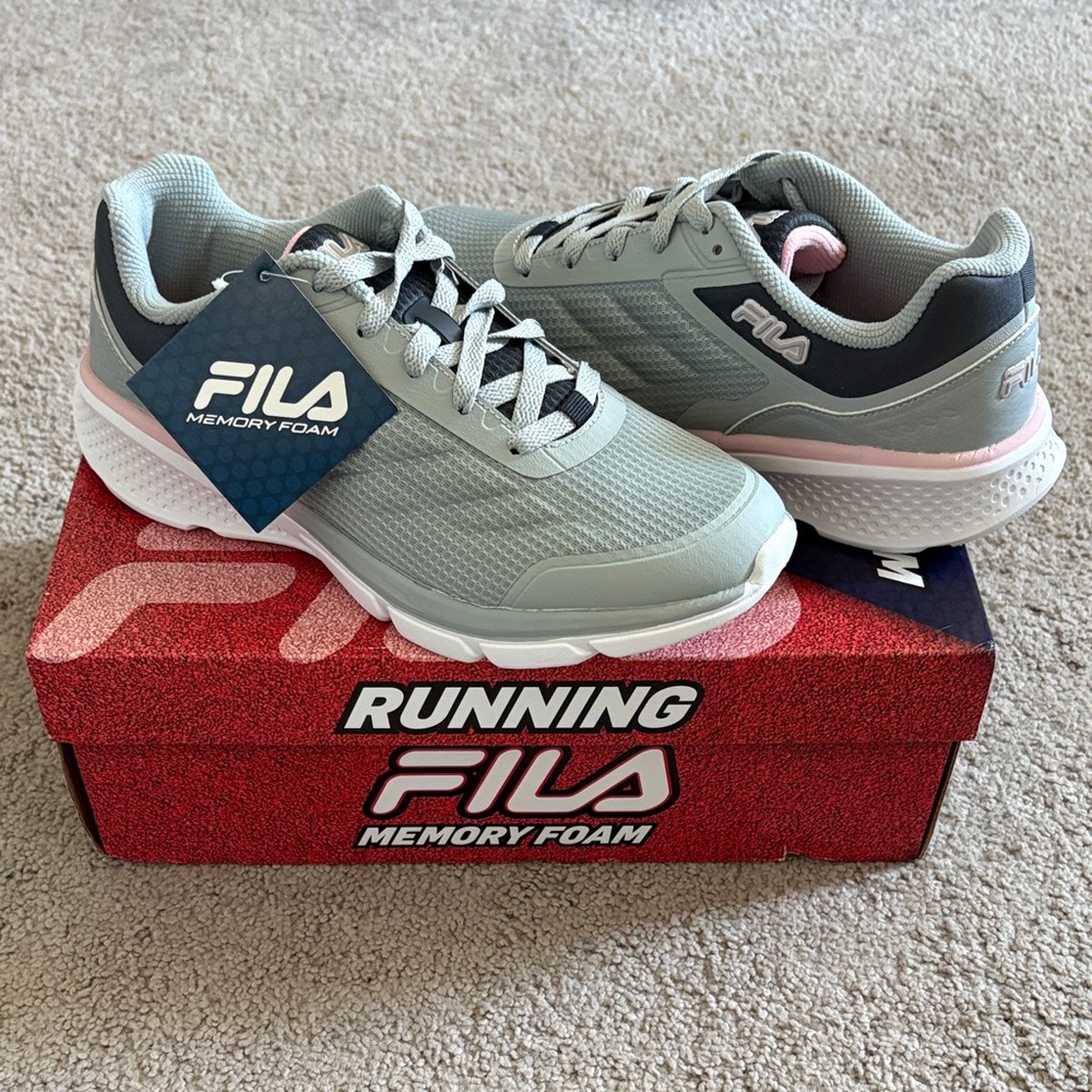NIB! Fila Gray and Pink Memory Foam Running Athletic Sneakers 8.5